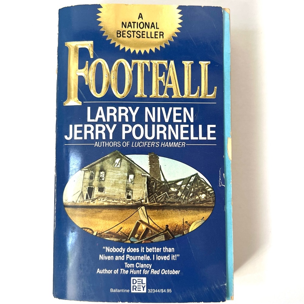 Book Footfall By Larry Niven and Jerry Pournelle Paperback
